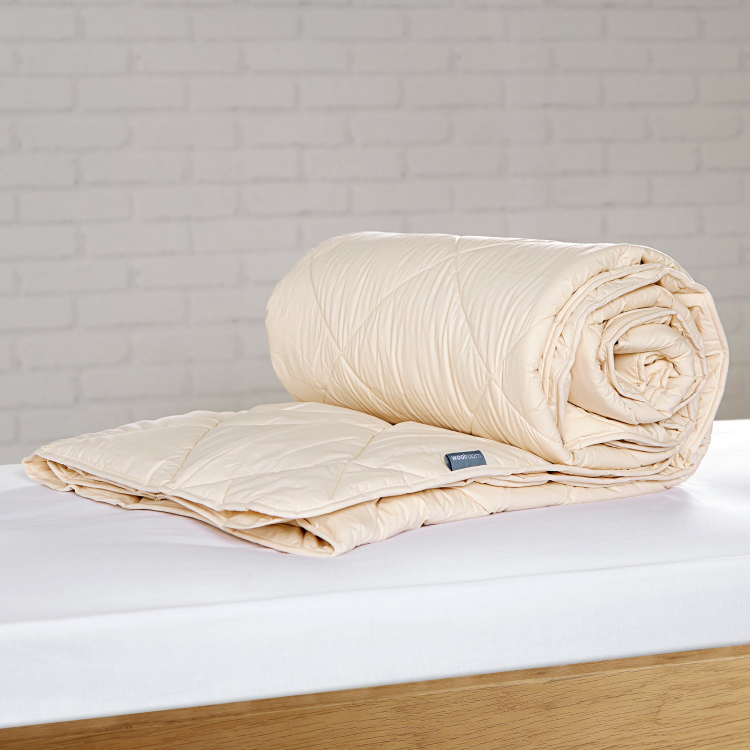 Deluxe Washable Medium Comforter, US Size