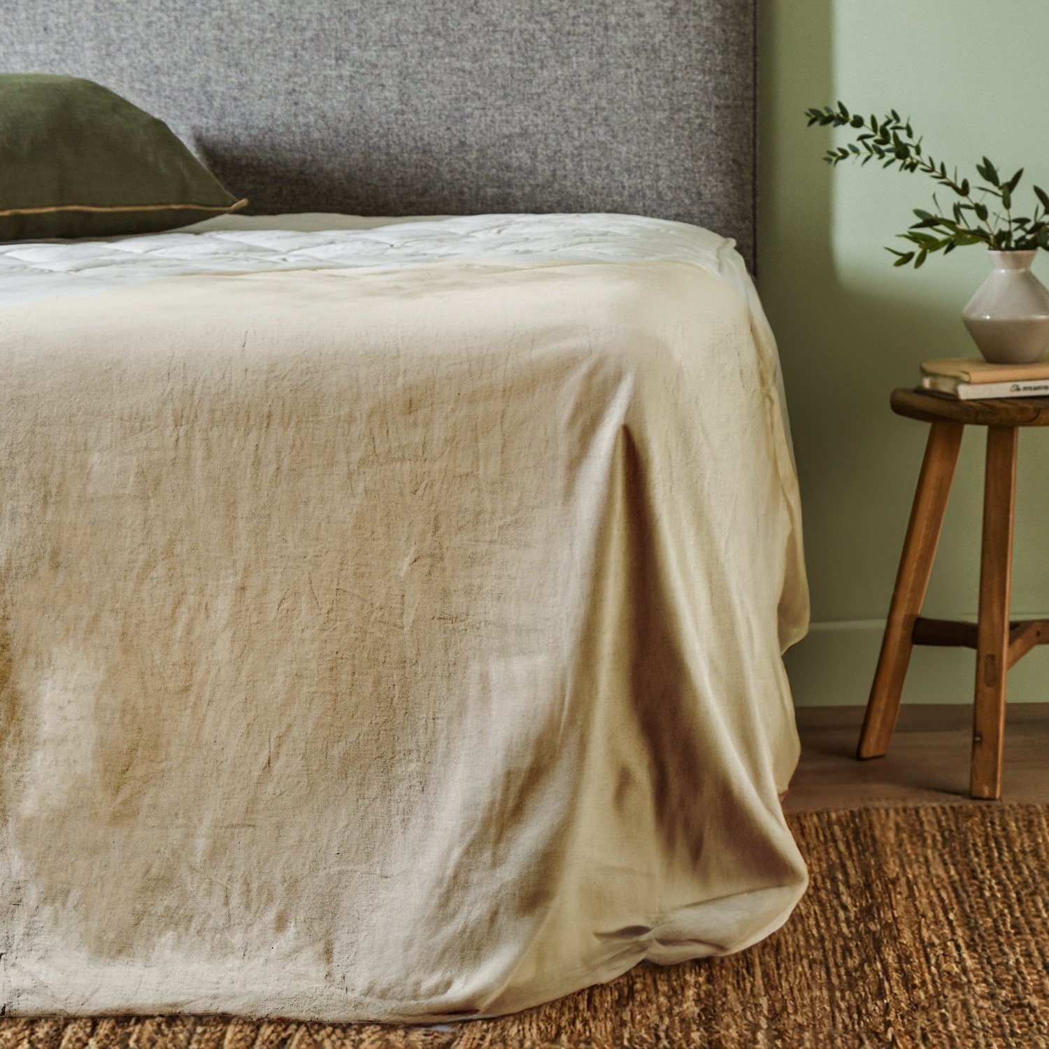 Linen sheet set Queen size in Sand color. Queen size bed linen of 4 hot pieces. Linen bedding set Queen size, organic bedding linen sheets